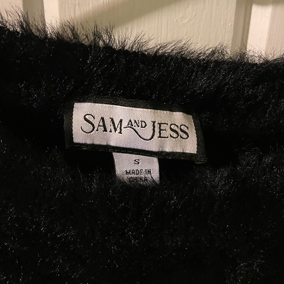Sam and Jess black faux fur sweater-small like new - Picture 4 of 4
